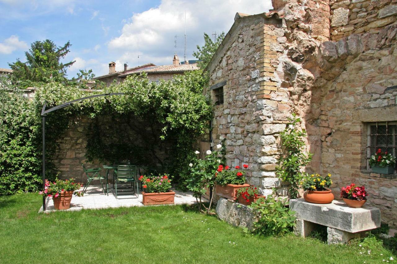 Il Turrione Appartement Assisi Buitenkant foto
