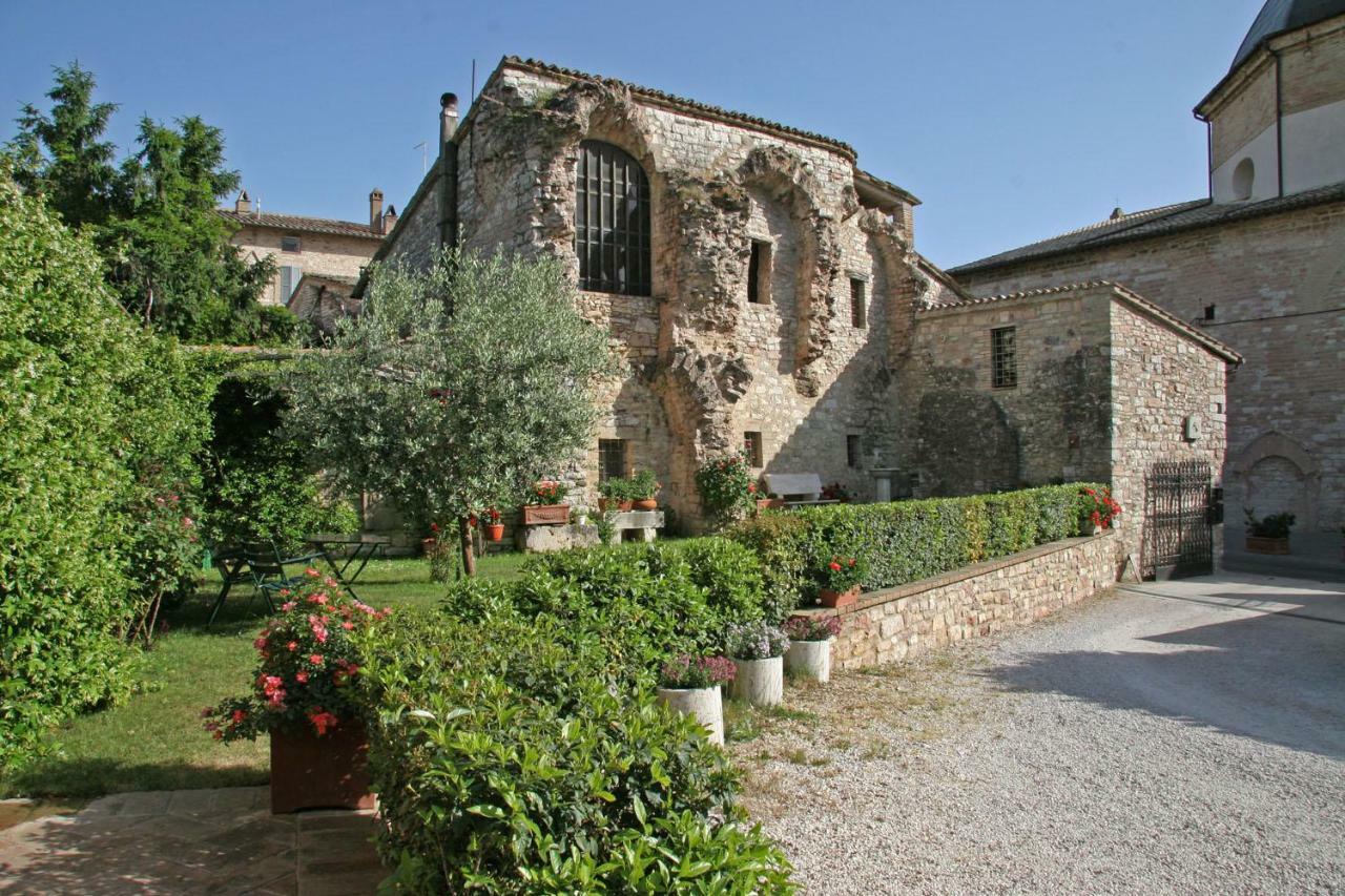 Il Turrione Appartement Assisi Buitenkant foto